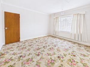 Bedroom- click for photo gallery